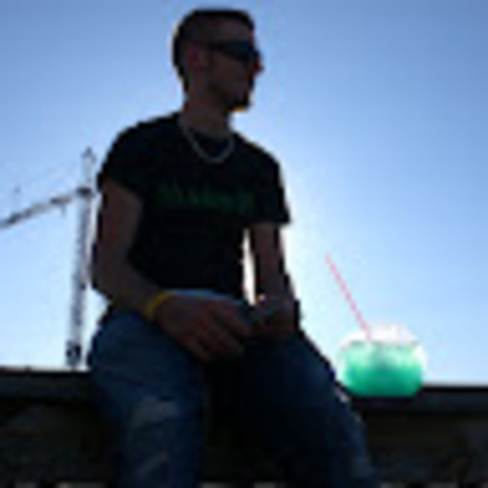 Meet your Posher, Kyle